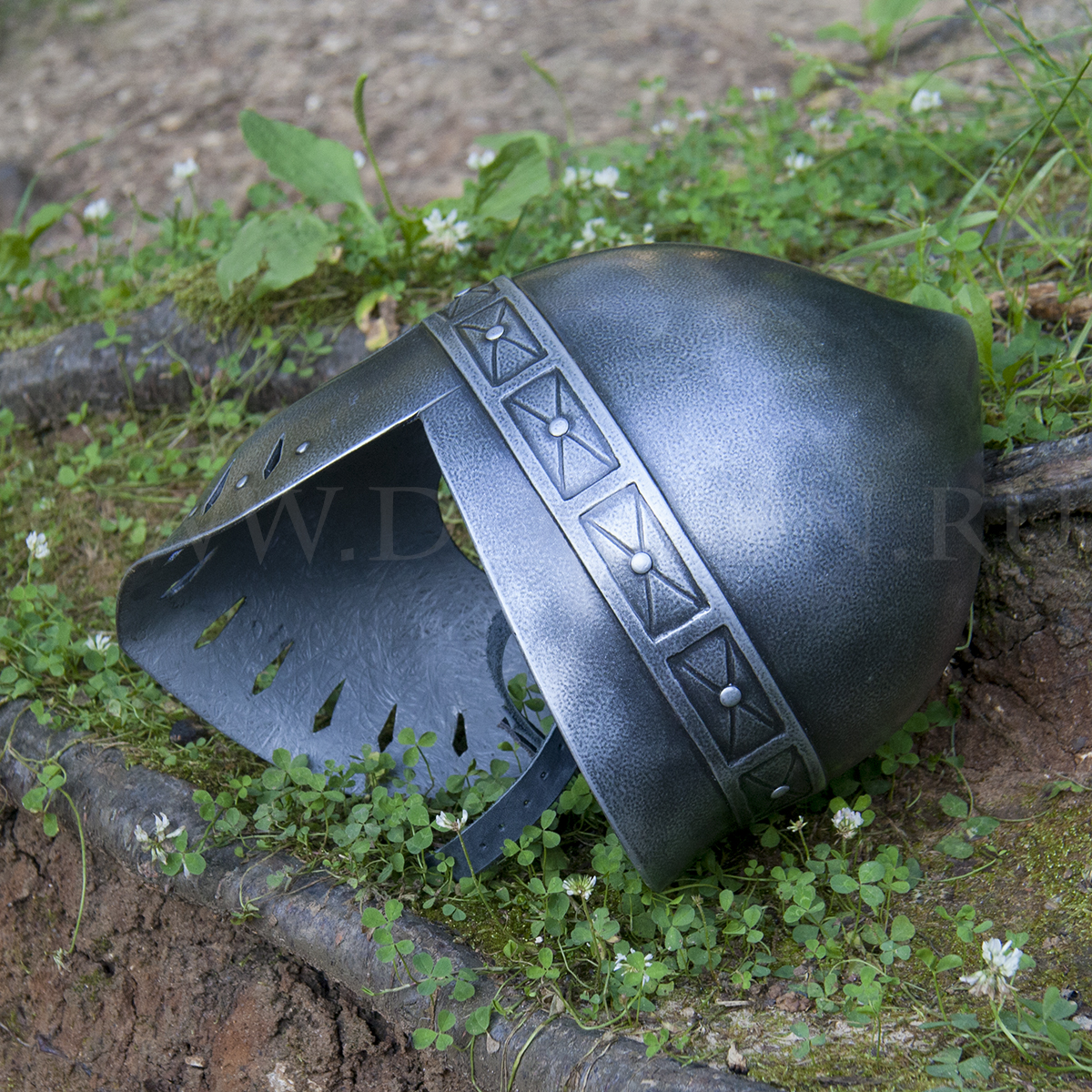 Пластиковый шлем "Фригийский колпак" (СК)
