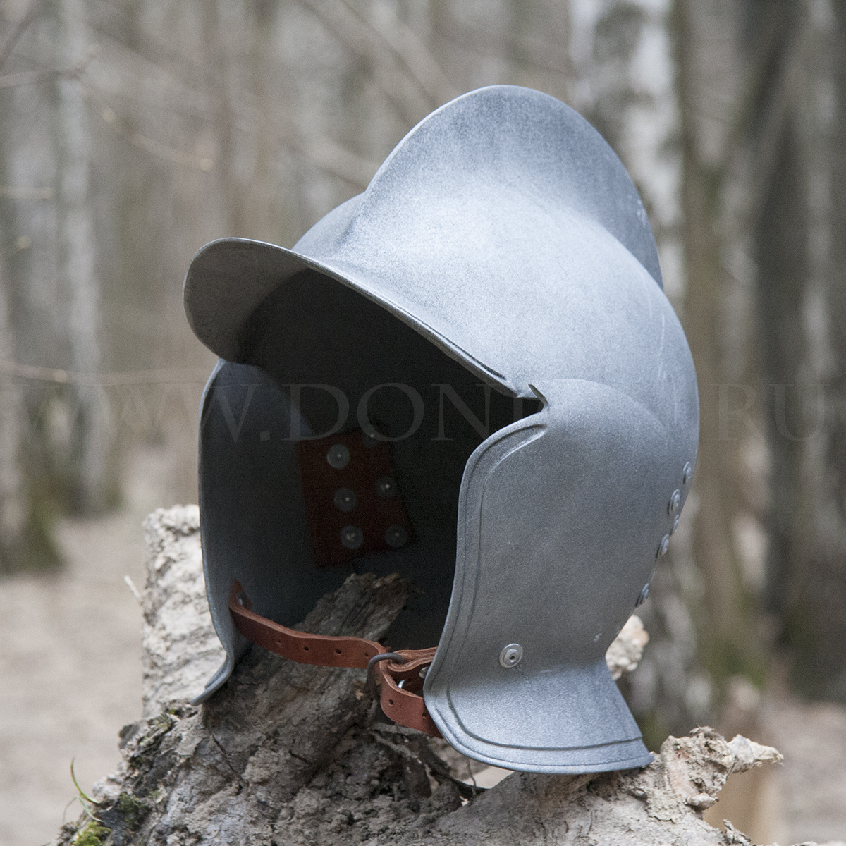 Пластиковый шлем "Бургиньот" (ПЛ)