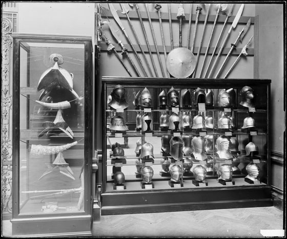 Bashford Dean's 1904 installation of the Duc de Dino collection